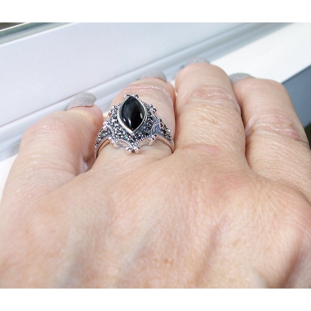 925 STERLING SILVER Marquise Black Onyx & Marcasite Ring - Picture 4 of 16